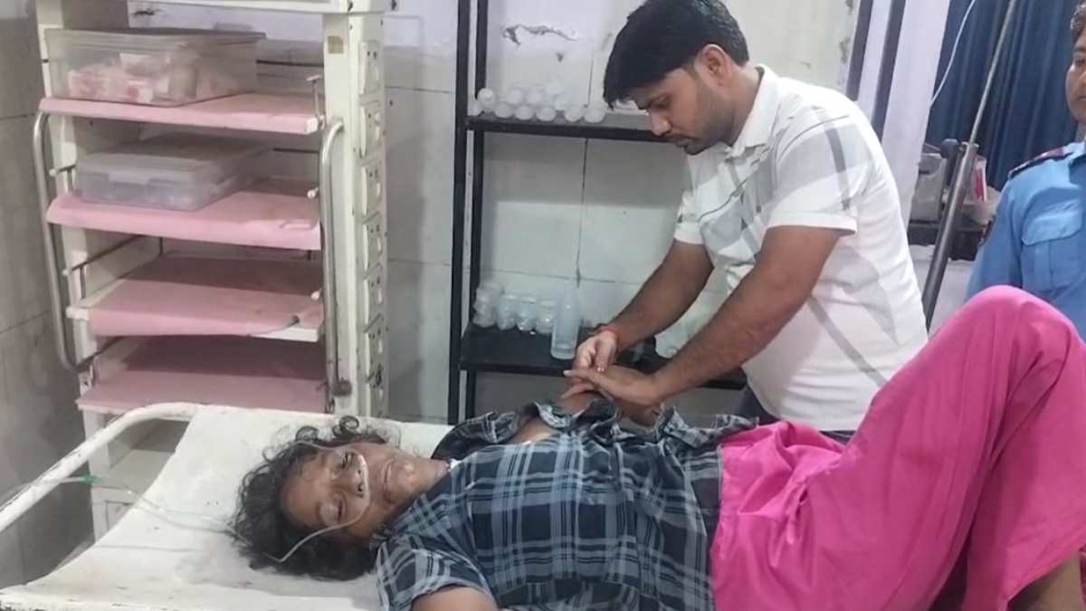 पुरानी रंजिश को लेकर दो पक्षों में विवाद: पथराव के बाद फायरिंग, महिला को लगी 2 गोली, वीडियो वायरल