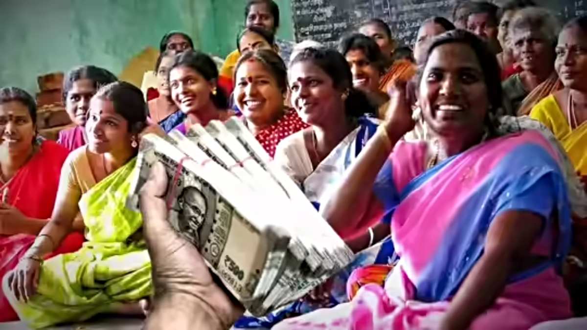 अब जानिए आप किन सरकारी योजनाओं के हैं हकदार …