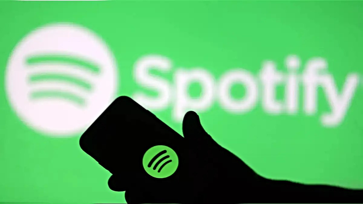 Music लवर्स को तगड़ा झटका! Spotify ने बढ़ा दी Premium प्लान्स की कीमत, जानें नई रेट्स