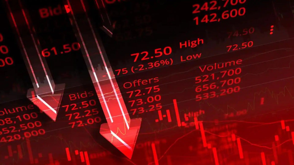 Share Market में बड़ी गिरावट: 300 अंक टूटा सेंसेक्स, निफ्टी भी 100 अंक फिसला, सभी सेक्टर हुए लाल