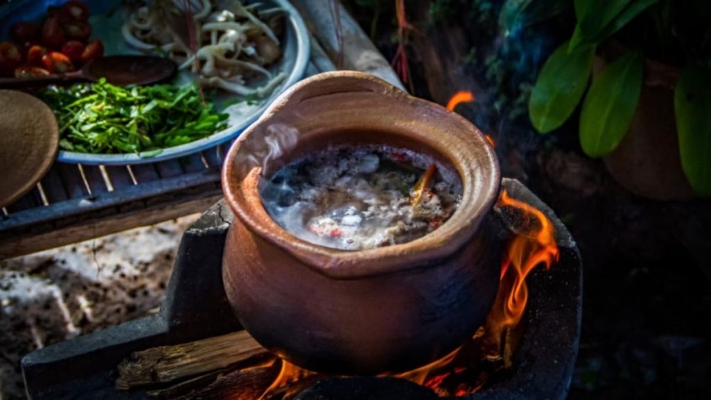 Precautions Before Using Clay Pots