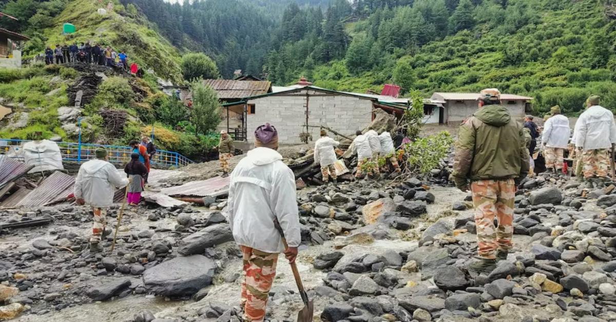 उत्तराखंड में तबाही के बाद बढ़ा खतरा, रोकी गई चारधाम यात्रा, धराली में रेस्क्यू जारी, गंगोत्री से सुरक्षित जगह पर पहुंचाए गए 400 श्रद्धालु