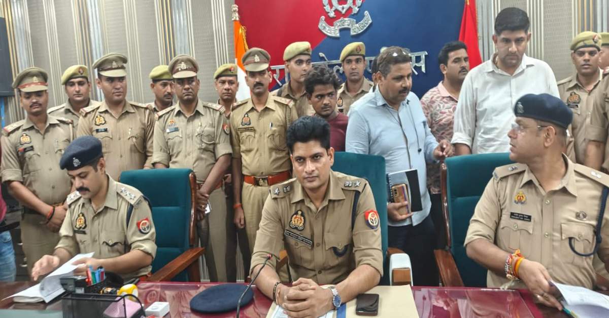 UP NEWS : मुठभेड़ में दो शातिर चोर गिरफ्तार, सोने-चांदी के जेवर समेत 56 लाख का माल बरामद