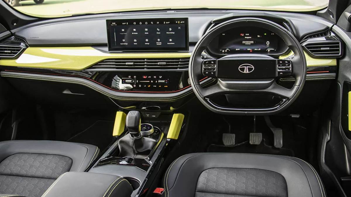 Tata की इस 5-स्टार सेफ्टी वाली SUV पर मिल रहा ₹1 लाख से ज्यादा तक का डिस्काउंट