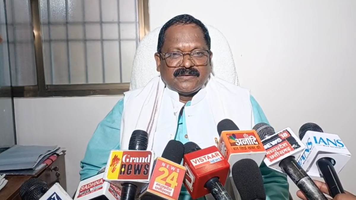 पूर्व मंत्री अमरजीत भगत ने कहा – राजनीति की भेंट चढ़ गया विश्व आदिवासी दिवस, छत्तीसगढ़ में नहीं हुआ कोई बड़ा आयोजन