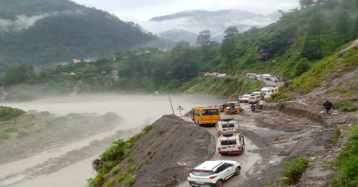 Uttarakhand Weather Alert! प्रदेश के 13 जिलों में भारी बारिश की चेतावनी, रेड अलर्ट जारी