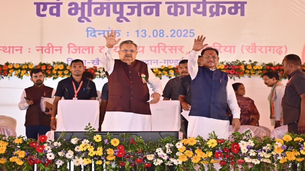 मुख्यमंत्री ने खैरागढ़-छुईखदान-गंडई को 611.21 करोड़ के विकास कार्यों की दी सौगात, CM साय ने कहा- विकास का अधूरा सपना अब होगा पूरा, विकास को मिलेगी नई रफ्तार