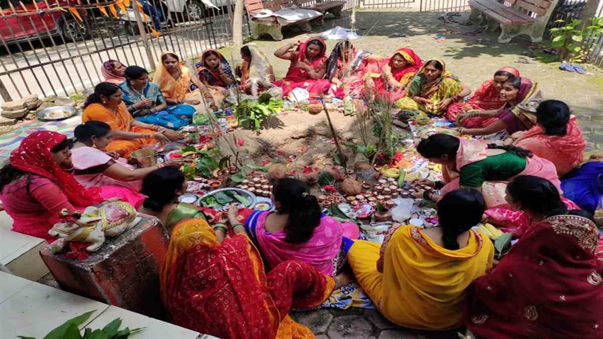 Kamarchhath Special : संतान की दीर्घायु का पर्व है कमरछठ, इस दिन 6 अंक का होता है महत्व …