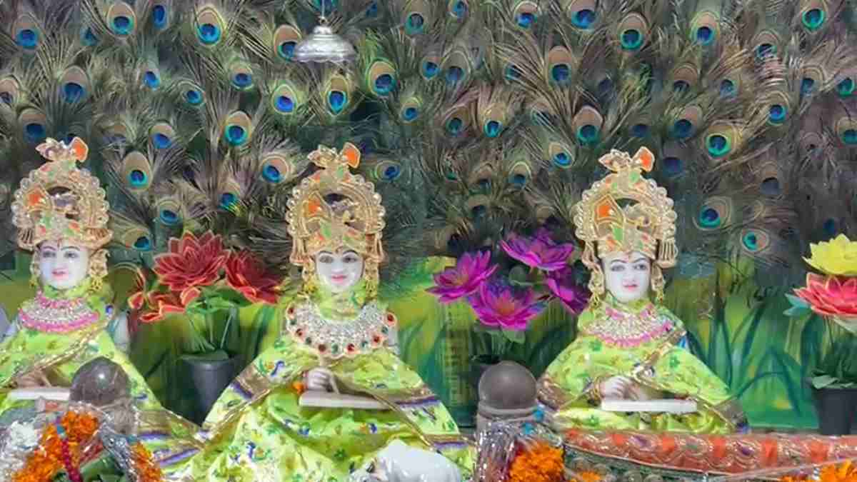 श्रीकृष्ण जन्माष्टमी की उज्जैन में धूमः सांदीपनि आश्रम में पट खुलते ही उमड़ी श्रद्धालुओं की भीड़, सीएम हाउस में लड्‌डू गोपाल की 2000 प्रतिमाएं वितरित की जाएंगी