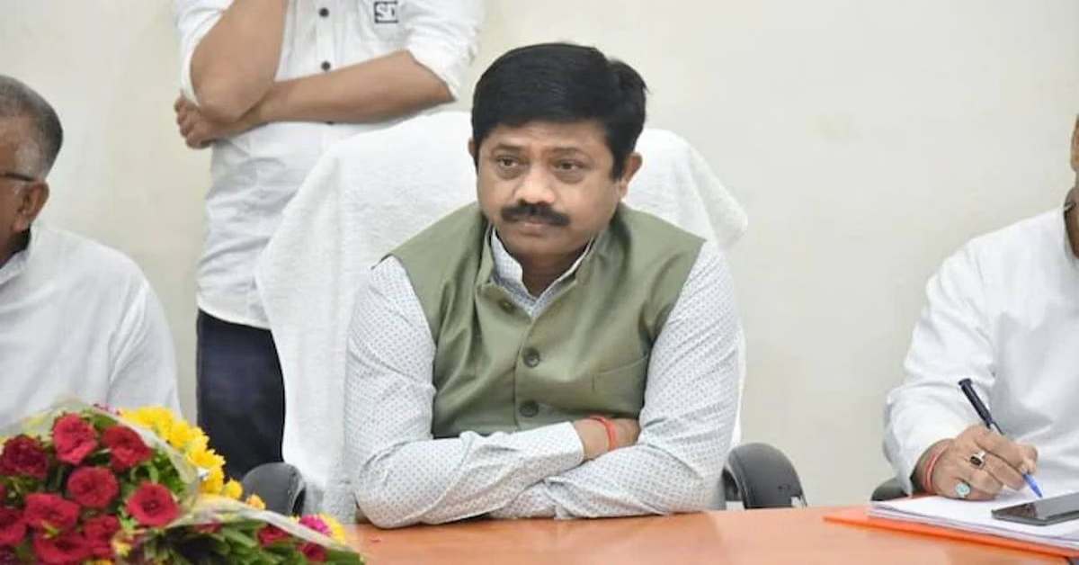 ये विकास की योजना या ‘लूट’ की! मंत्री नंद गोपाल गुप्ता ने  4 प्राइवेट कंपनियों को बिना ब्याज में दिए 44.30 करोड़ रुपए, आखिर अमीरों पर इतनी मेहरबानी क्यों?