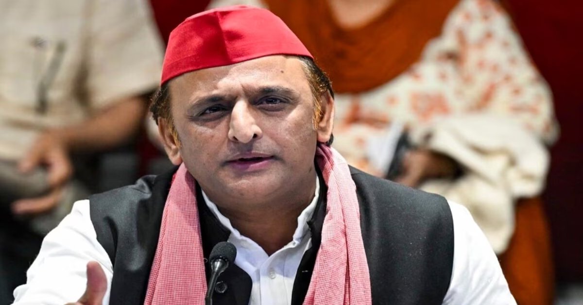 डीएम साहब दिखाएं कि नाम काटते समय जो ‘मृतक प्रमाणपत्र’ लगाए गये थे वो कहां हैं? अखिलेश यादव ने चुनाव प्रक्रिया को लेकर स्थानीय प्रशासन को घेरा