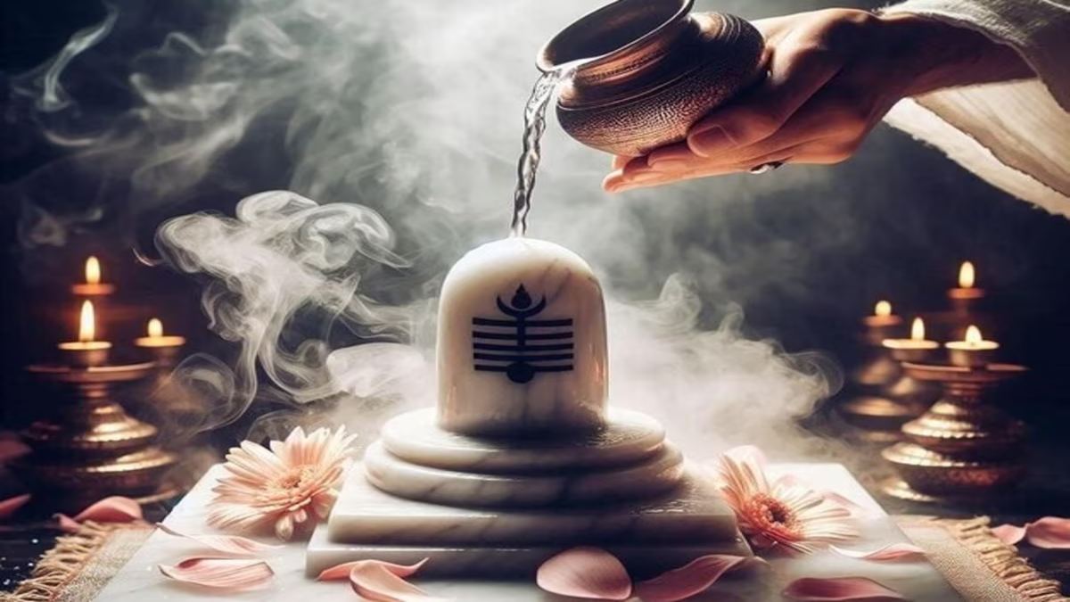 बुध प्रदोष आज : शाम के शुभ मुहूर्त में करें शिव अभिषेक, हर संकट से मिलेगी मुक्ति …