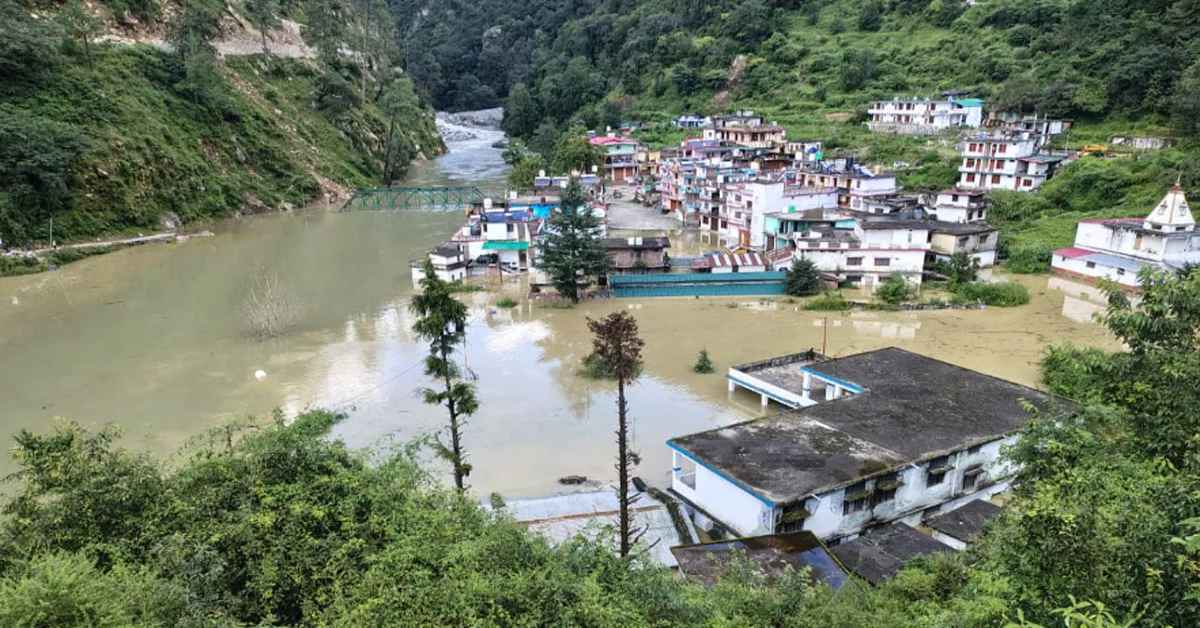 मुश्किलें नहीं हो रही कम : उत्तरकाशी में आपदा से मची आफत, स्यानाचट्टी कस्बा पानी में डूबा, यमुना घाटी पर बनी अस्थाई झील से बढ़ा जलस्तर