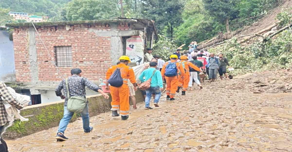 Chamoli cloud burst : राहत और बचाव कार्य जारी, हरमनी के पास का मार्ग खुला, थराली, देवाल और नारायणबगड़ ब्लॉक में स्कूलों की छुट्टी