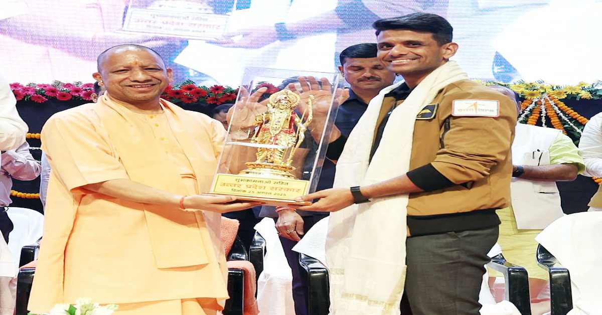 सीएम योगी का बड़ा ऐलान: ग्रुप कैप्टन शुभांशु शुक्ला के नाम से मिलेगी स्कॉलरशिप, इनको मिलेगा लाभ