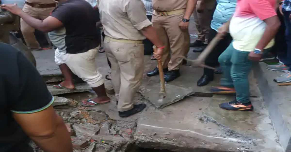 UP में मौत का ‘प्रॉपर इंतजाम’ है! खुले नाले में बहे 2 बच्चे, बचाने के चक्कर में ऑटो चालक की गई जान, बेहोश हैं जिम्मेदार?
