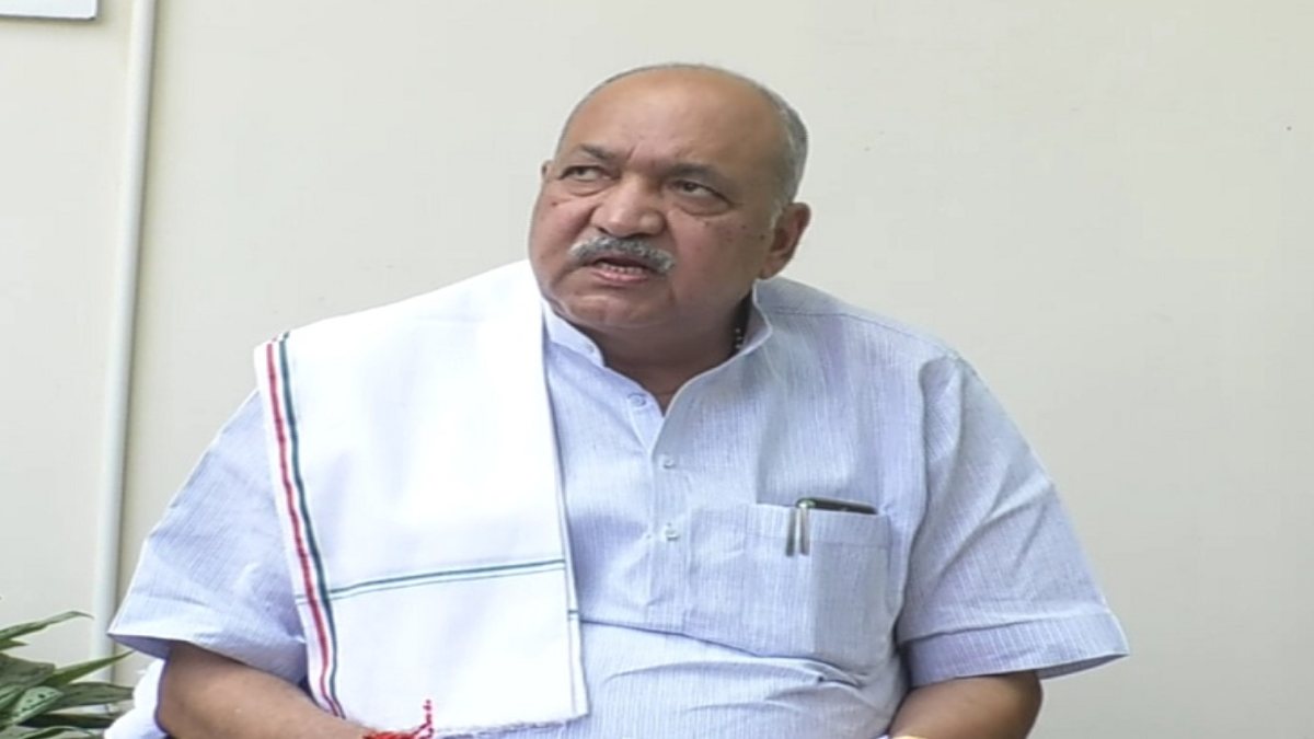 कांग्रेस नेतृत्व वाले बयान पर घमासान : रविंद्र चौबे ने अपने बयान पर दी सफाई, कहा- हम पूरी तरह दीपक बैज के समर्थन में