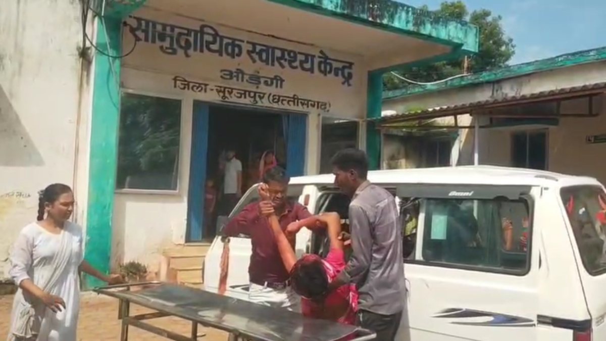 CG Accident News : बस ने ओमनी वैन को मारी जोरदार टक्कर, महिला की मौत, दो गंभीर रूप से घायल