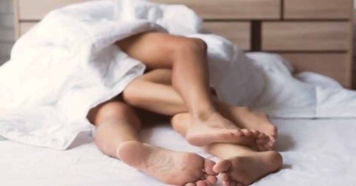 हवस की भूख में भाई की बलिः किशोरी अपने आशिक के साथ बना रही थी संबंध, तभी आ धमका छोटा भाई, फिर बहन ने जो किया…