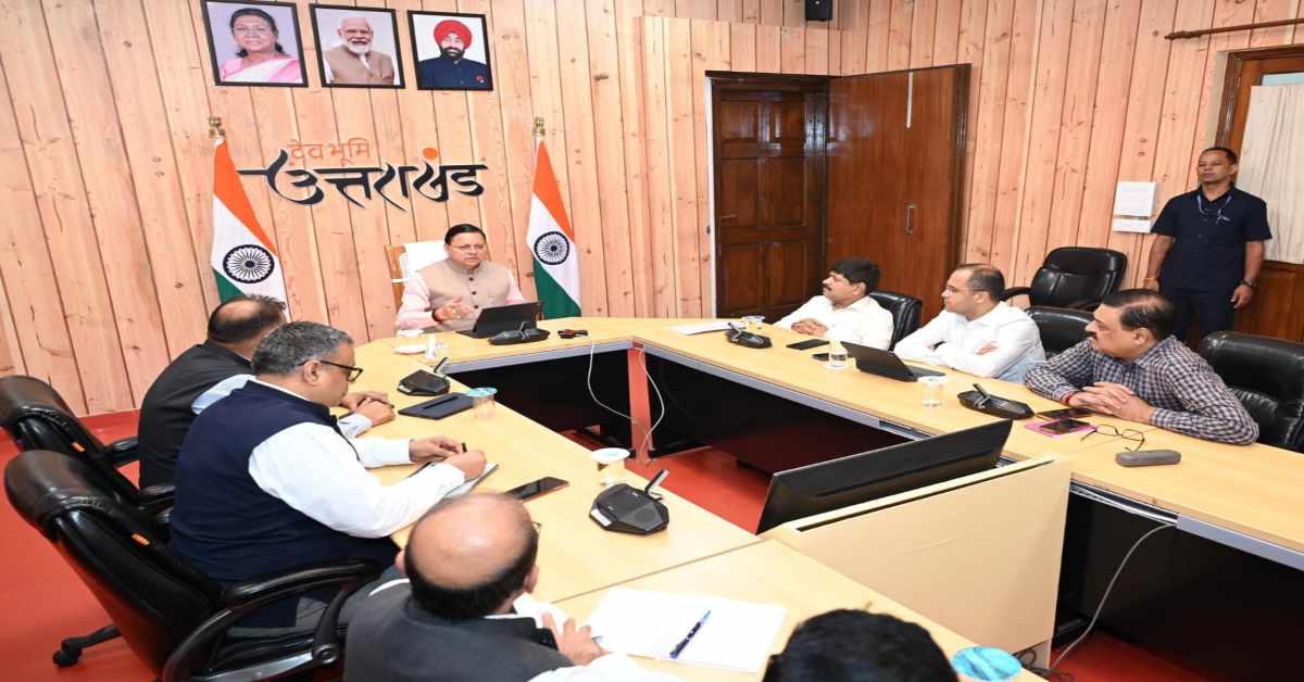आपदा, बर्बादी और राहत कार्यः बादल फटने के बाद CM धामी ने फोन पर ली जानकारी, प्रभावित लोगों को तुरंत सुरक्षित स्थानों पर पहुंचाने के दिए निर्देश