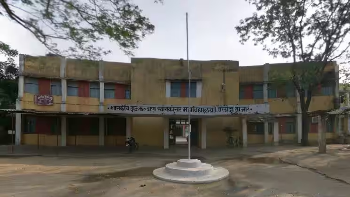 उच्च शिक्षा मंत्री के क्षेत्र में सबसे बड़े महाविद्यालय की हालत गंभीर, छतों से गिर रहे प्लास्टर, लाइब्रेरी और कक्षा में बैठने की व्यवस्था नहीं