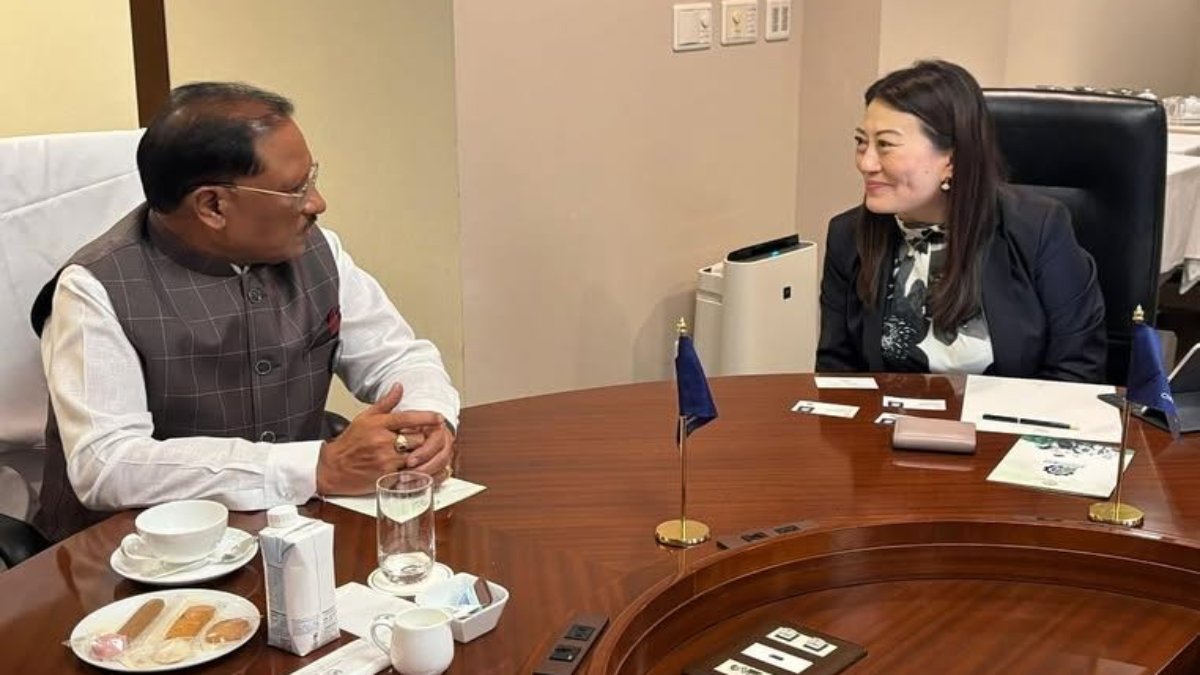 ChhattisgarhAtExpo2025: टोक्यो में सीएम साय ने जापानी कंपनी NTT की CEO से की मुलाकात, छत्तीसगढ़ में निवेश को लेकर हुई विस्तृत चर्चा…