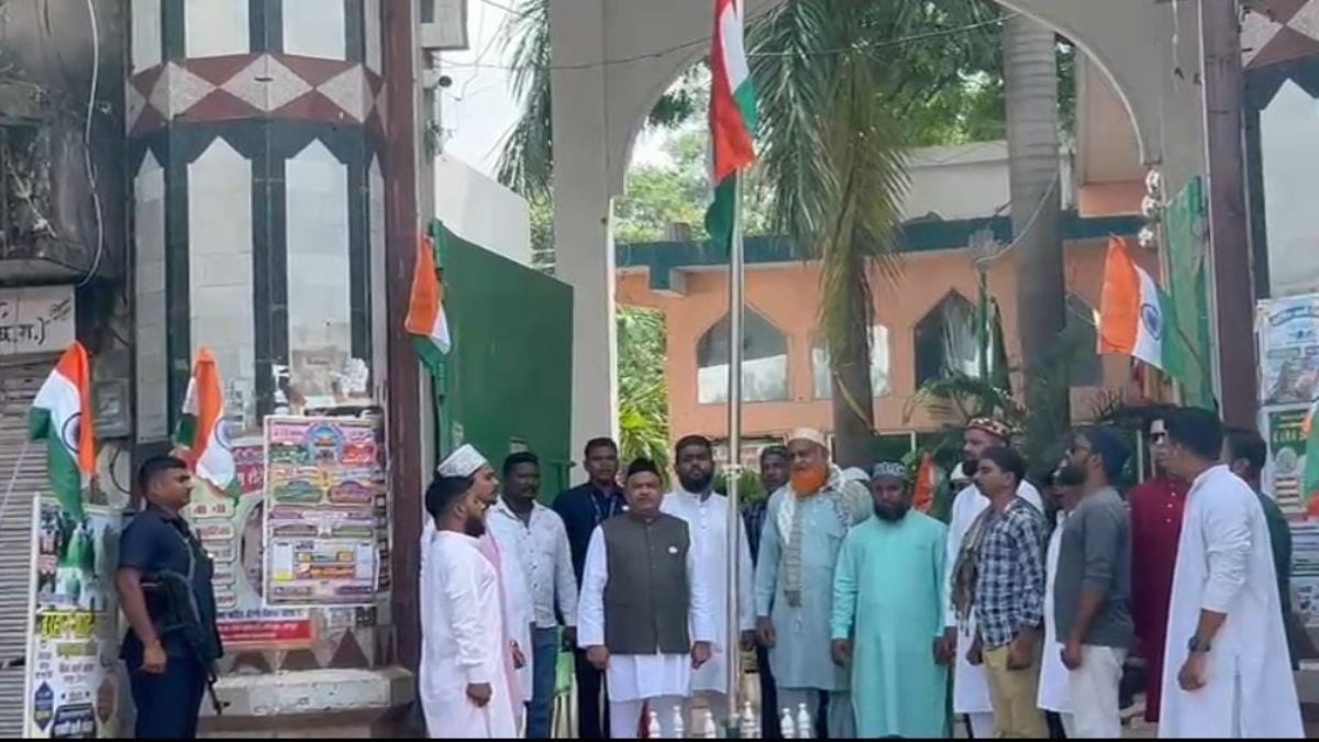 यादगार बना 79वां स्वतंत्रता दिवस, पहली बार छत्तीसगढ़ के मस्जिदों-दरगाओं और मदरसों में फहराया तिरंगा….
