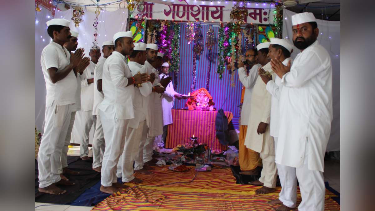 रायपुर सेंट्रल जेल में कैदियों ने मनाया गणेश उत्सव, मिट्टी की प्रतिमा बनाकर पर्यावरण संरक्षण का दिया संदेश…