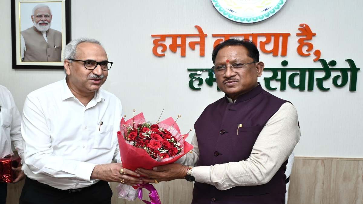 मुख्यमंत्री से मिले BSP के नए निदेशक चित्तरंजन महापात्र, साय ने कहा – प्रदेश के विकास में भिलाई स्टील प्लांट का प्रभावी योगदान