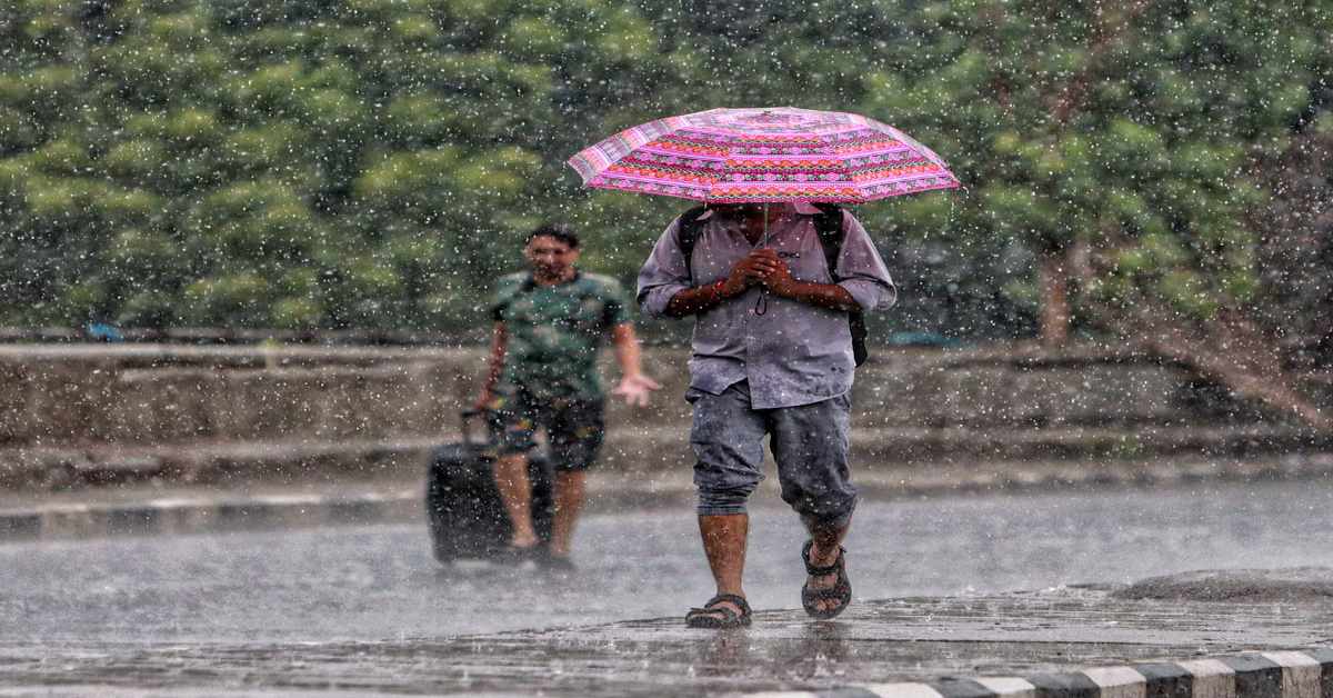 यूपी में बारिश का कहर जारी: बांदा से कन्नौज तक जमकर बरसेंगे बादल, जानें अपने शहर का हाल