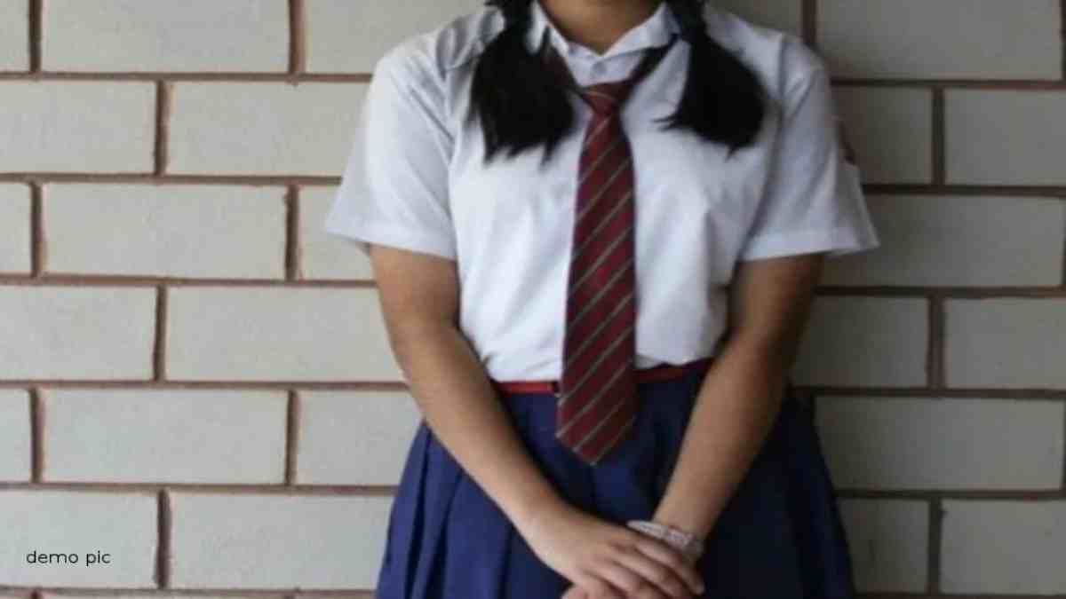 नाबालिग छात्रा को स्कूल से बहलाकर सुनसान जगह ले गया युवक, तभी पड़ गई लोगों की नजर, फिर जो हुआ…