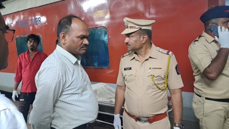 कुशीनगर एक्सप्रेस के टॉयलेट में बच्चे का शव मिलने से हड़कंप ; जांच में हुआ चौंकाने वाला खुलासा
