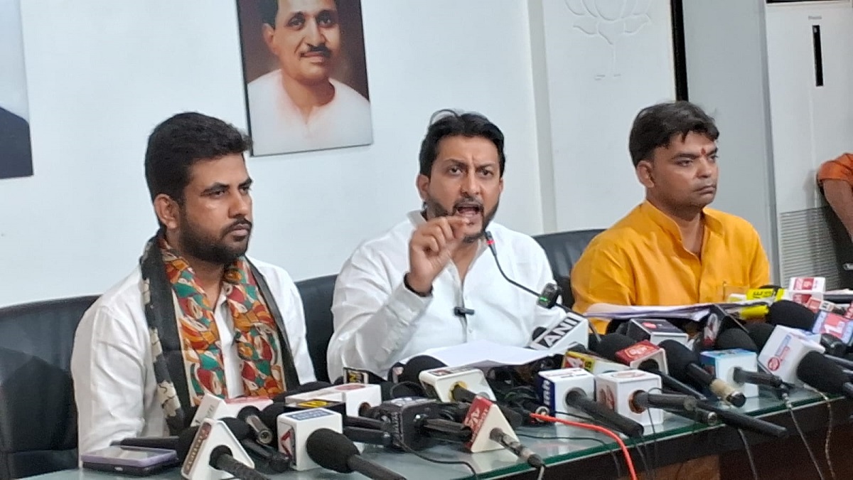 बीजेपी नेता का तेजस्वी-राहुल पर वार, बोले झूठ, भ्रम और भय की राजनीति कर रहा विपक्ष