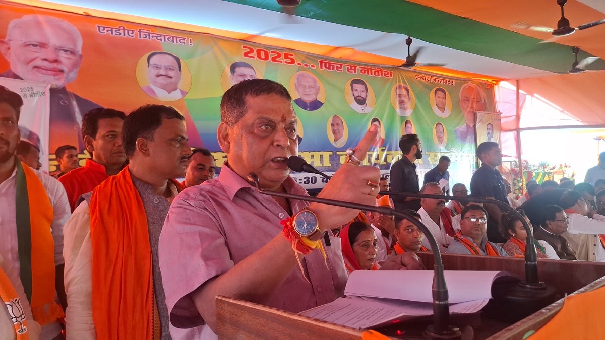 जेडीयू ने कहा कर्पूरी ठाकुर की विरासत दफनाने आए हैं राहुल, विकास के मुद्दे पर बहस से भागती है कांग्रेस