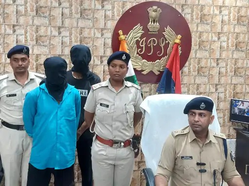 किराए पर लाए हथियार, किया वीडियो शूट, अब खानी पड़ेगी जेल की हवा, दो नाबालिग भी है शामिल