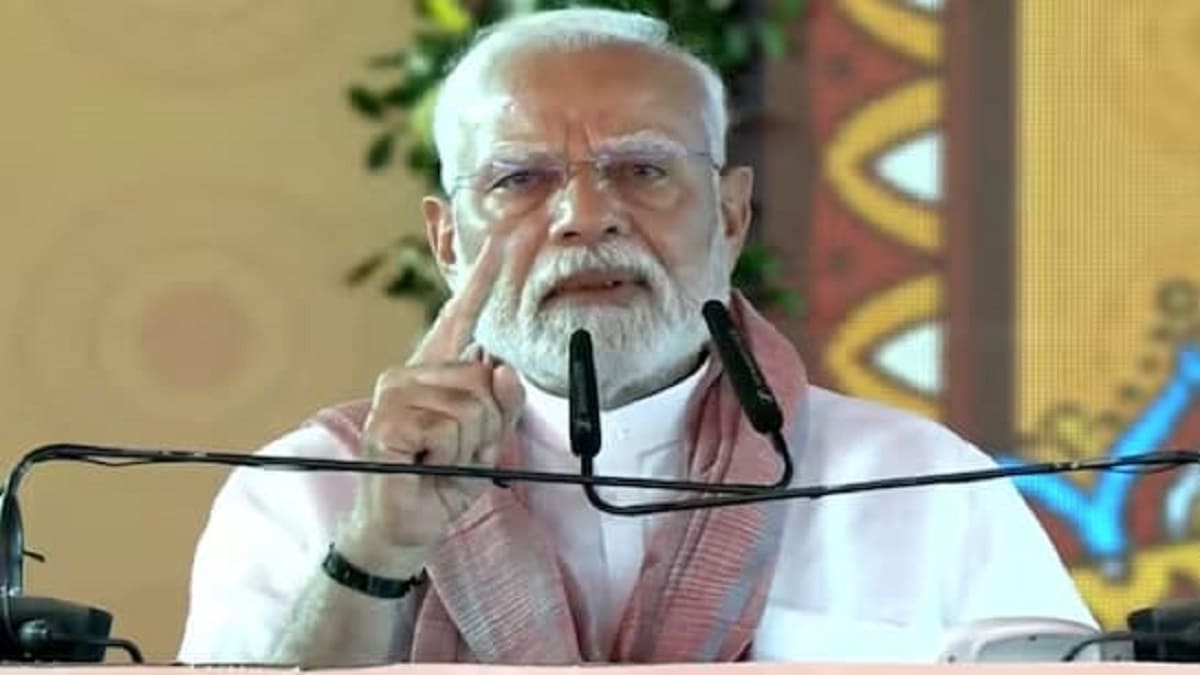 बिहार में राजद और कांग्रेस पर पीएम का हमला, आतंकवाद और घुसपैठ को लेकर दिया ये बयान, जानें कार्यक्रम की पांच बड़ी बातें