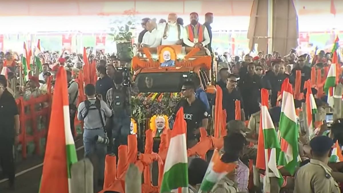 प्रधानमंत्री नरेंद्र मोदी पहुंचे गयाजी, बेगूसराय में विकास परियोजनाओं का करेंगे उद्घाटन