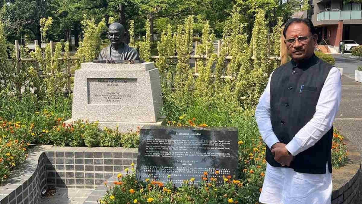मुख्यमंत्री साय पहुंचे टोक्यो के ‘लिटिल इंडिया’, कहा- महात्मा गांधी का शांति-सद्भाव का अमर संदेश पूरे विश्व के लिए प्रेरणास्त्रोत