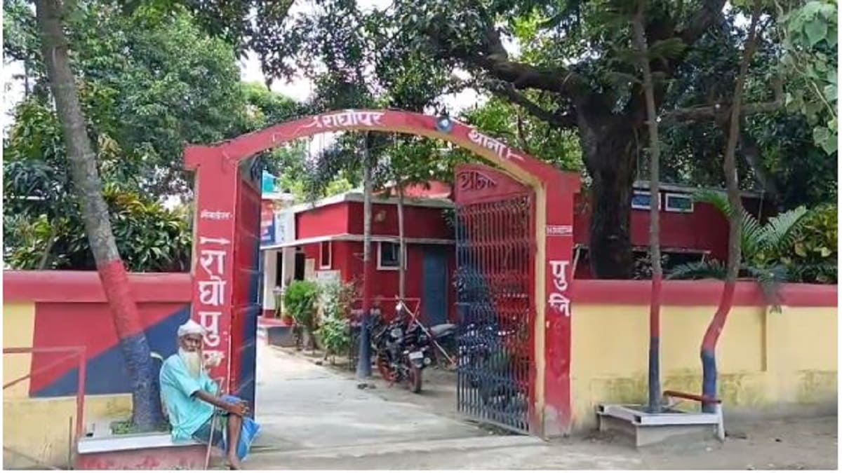 चार दिन से मां है गायब तो थाने पहुंचकर नाबालिग बच्चों ने पुलिस से लगाई गुहार