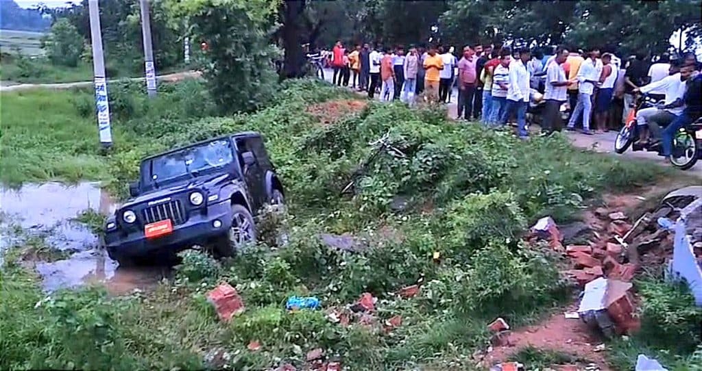 बेकाबू थार ने मचाया कहर, एक महिला की मौत व तीन घायल, सीसीटीवी में कैद हुआ दर्दनाक मंजर