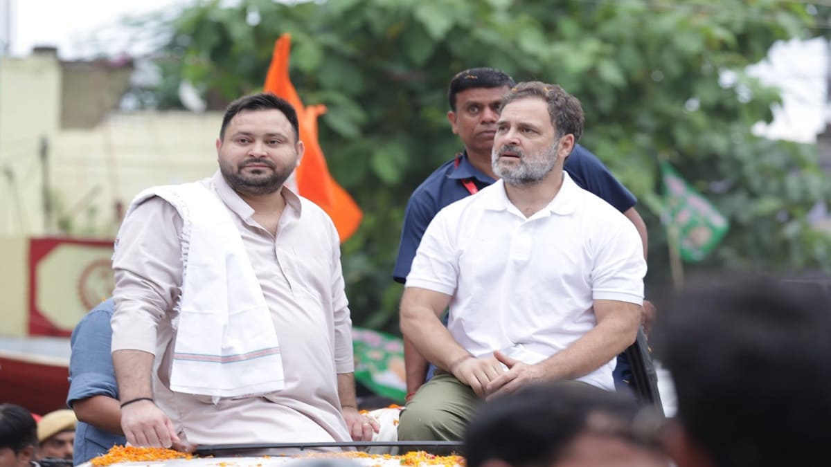 वोट अधिकार यात्रा का दूसरा दिन, औरंगाबाद से निकला काफिला, देव सूर्य मंदिर में राहुल करेंगे पूजा