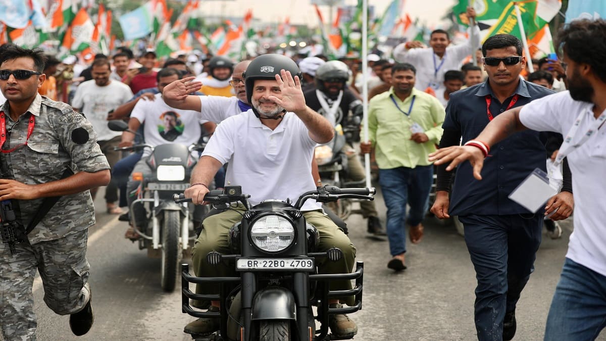 वोटर अधिकार यात्रा को लेकर बढ़ती जा रही सियासी गर्मी, यात्रा में आज रहेगा ब्रेक, 26 अगस्त को प्रियंका होगी शामिल