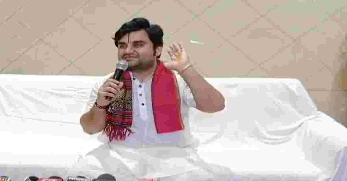 नेपाल के हालात के लिये सरकार और राजनेता जिम्मेदारः वृंदावन के इंद्रेश महाराज बोले- राजनीति का हस्तक्षेप धर्म में नहीं होना चाहिये