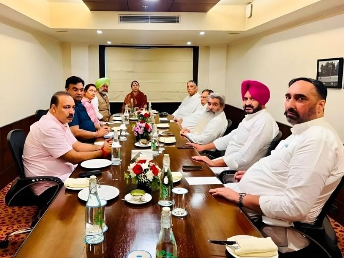 लुधियाना : कांग्रेस की गुटबाजी फिर उजागर, कमलजीत कड़वाल की सदस्यता रद्द करने का पत्र वायरल