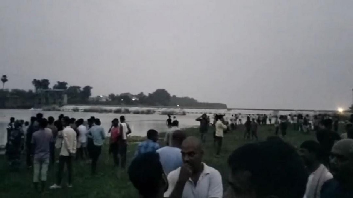 नालंदा में बड़ा हादसा: घोड़ा कटोरा पंचाने डैम में नहाने गए 5 युवक डूबे, 3 को ग्रामिणों ने बचाया, 2 की मौत