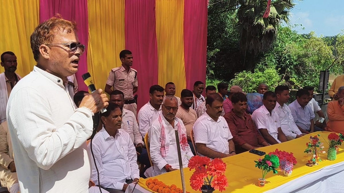 जदयू विधायक कौशल किशोर ने राजगीर क्षेत्रवासियों को दी 2 बड़ी सौगात, स्ट्रीट लाइट और सकरी नदी पर पुल का किया शिलान्यास