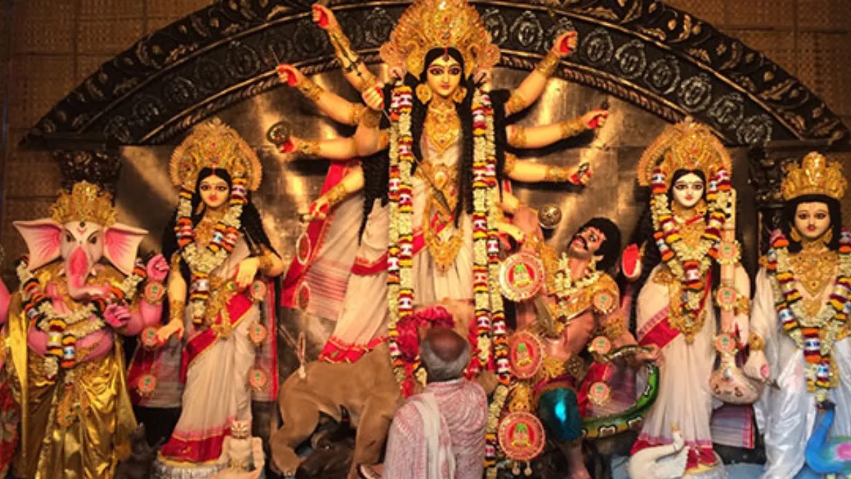 Durga Puja 2025: CCTV कैमरा, 24 घंटे पुलिस की निगरानी…दुर्गा पूजा को लेकर पुलिस मुख्यालय ने जारी किए जरूरी दिशा-निर्देश, संवेदनशील जगहों पर होगी मैजिस्ट्रेट तैनात