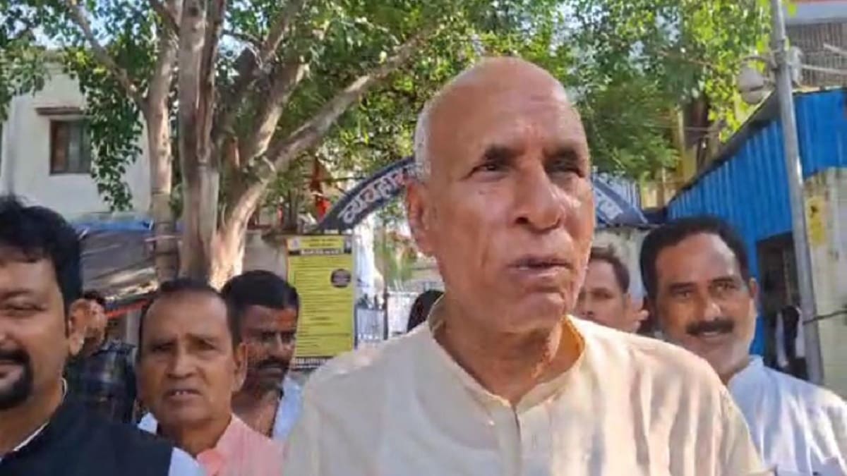 विधायक को बड़ी राहत, 15 साल पुराने केस से बाइज्जत बरी, सड़क जाम मामले में बरी हुए दिनारा विजय मंडल, कोर्ट ने कहा- सबूत नहीं