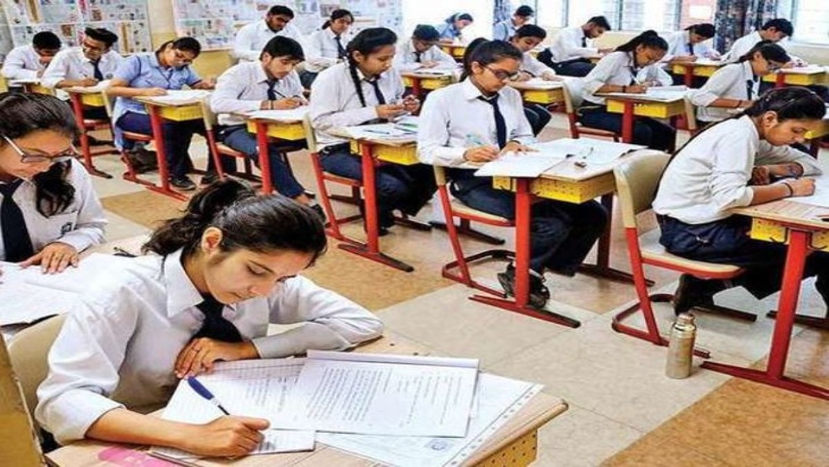 सीबीएसई प्राइवेट स्टूडेंट्स के आवेदन की अंतिम तिथि आज, कल से 2 हजार विलंब शुल्क