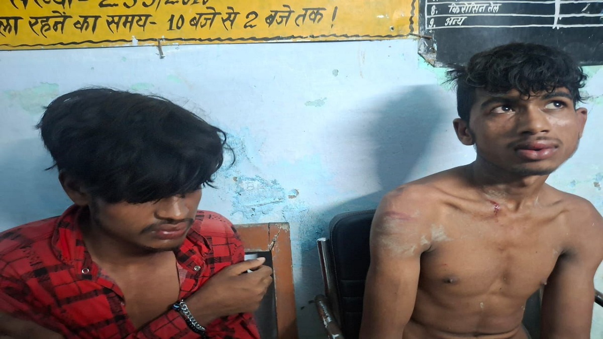 मोतिहारी में राशन डीलर की हत्या करने पहुंचे दो सुपारी किलर को ग्रामीणों ने पकड़ा, जमकर पिटाई के बाद किया पुलिस के हवाले, दो फरार